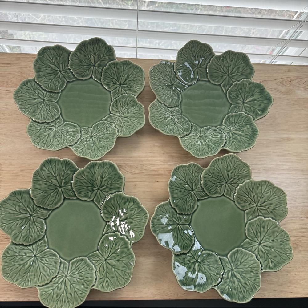 VTG GREEN MAJOLICA POTTERY EMBOSSED GRAPE CABBAGE‎ LEAF 9" PLATE DISH Geranium